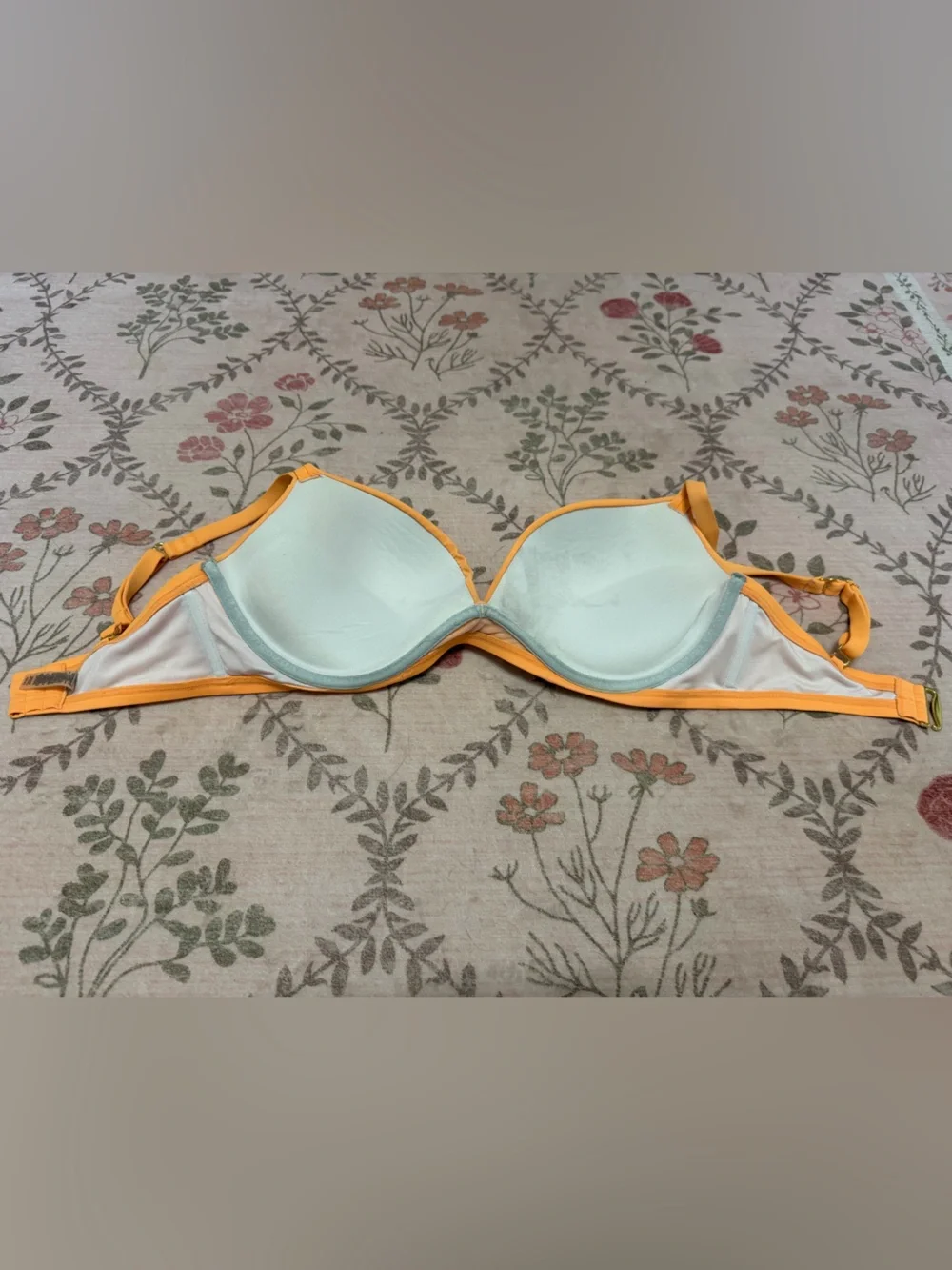 Victoria's Secret underwire push-up bikini top - size 34DD